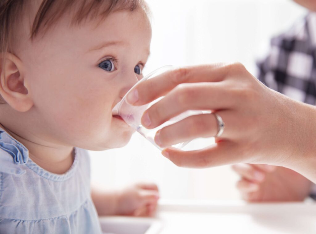 Trinktipps für Kids Baby Wasser trinken